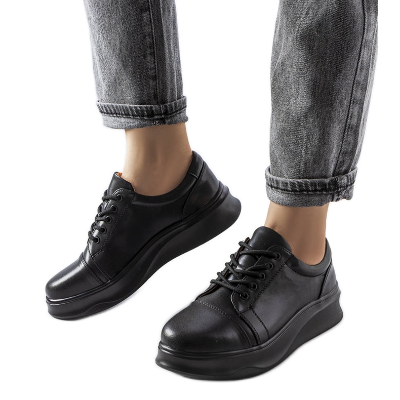 Sapatos pretos LS5379