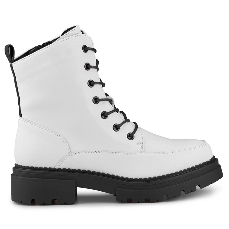 Botas brancas de mulher em pele natural branco