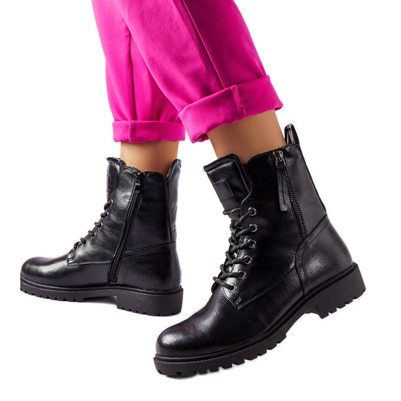 Botas isoladas pretas da Ailen preto