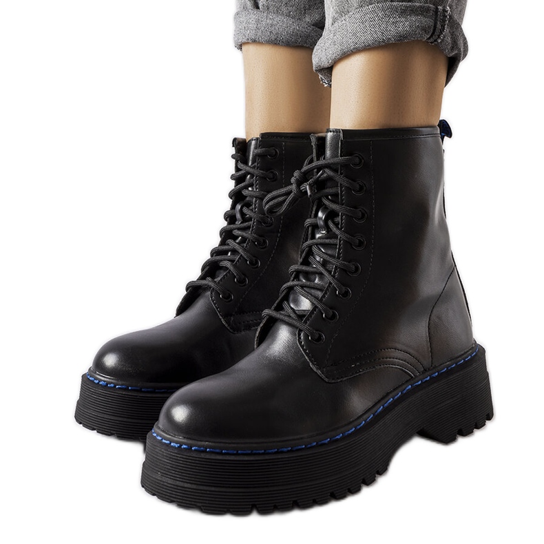 Botas de trabalho isoladas pretas da Stiles preto
