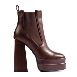 Botas plataforma marrom Shelovet com elástico