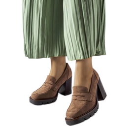 Sapatilha marrom com palmilha de couro Vinceza