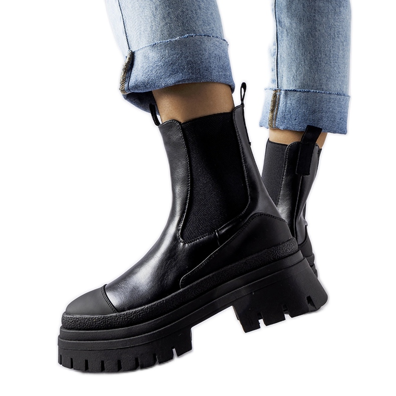 Botins Wexford maciços pretos com cano curto