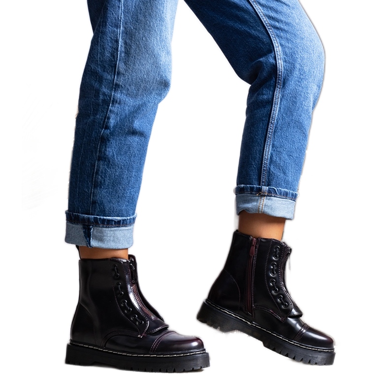 Botas de caminhada com isolamento preto da Royer