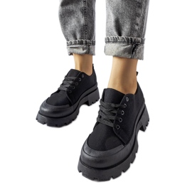 Sapatos pretos com sola Pointe enorme
