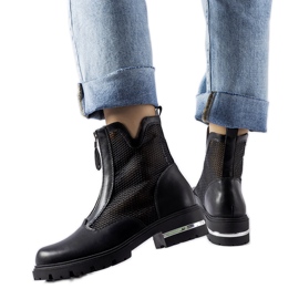 Botins Cavour pretos com aberturas