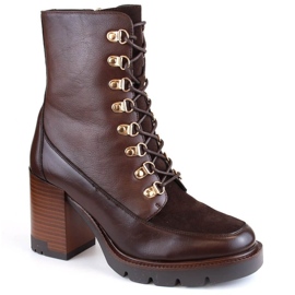 Botins isolados e plataforma Vinceza W JAN251 castanho marrom