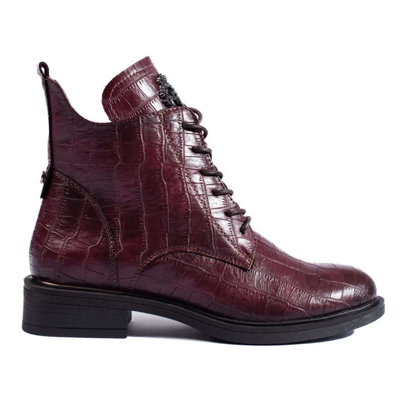 Botas de trabalho isoladas com cordões cor de vinho da Vinceza vermelho