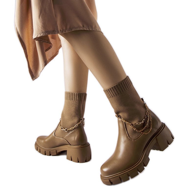Botins castanhos com parte superior elástica Naser