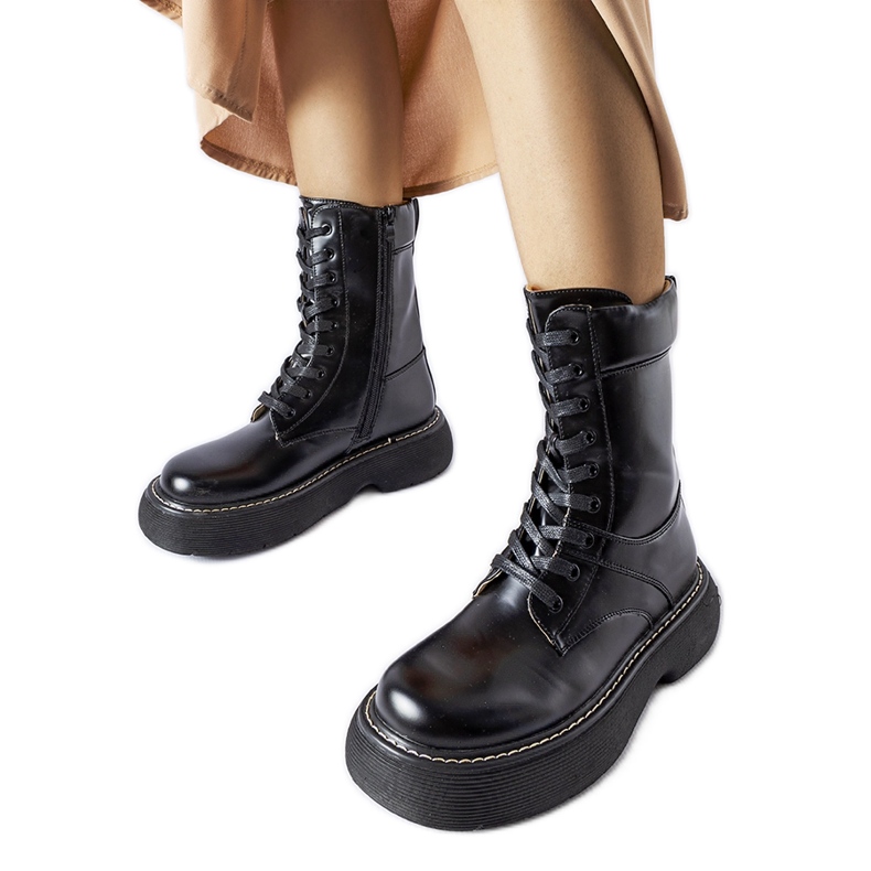 Botas de trabalho pretas com isolamento na plataforma Davi preto