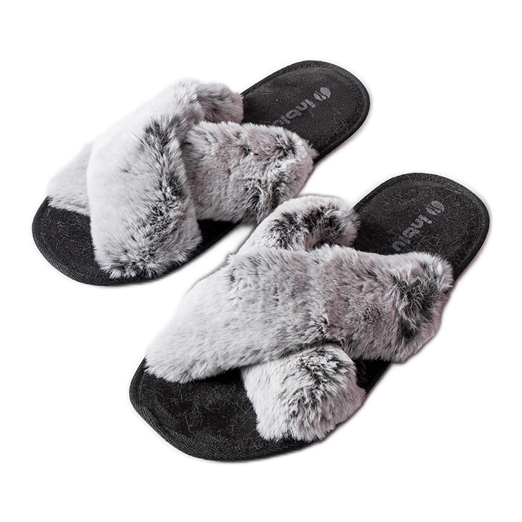 Chinelos cinza com pele da Domenica