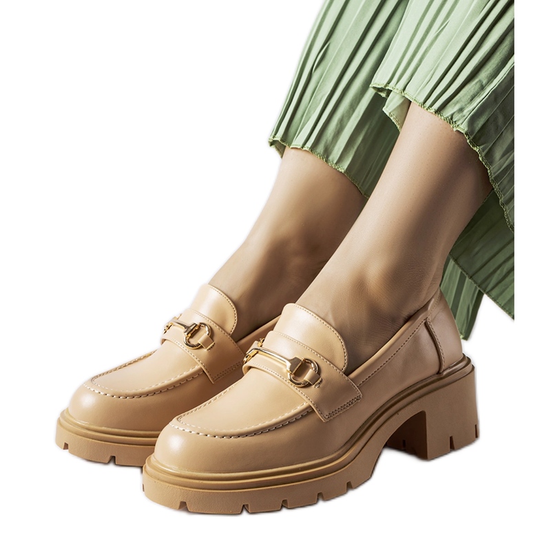 Sapatos bege de salto alto Fabrizio