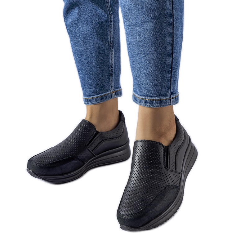 Tênis de cunha Rhéaume preto com aberturas