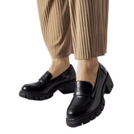 Mocassins clássicos pretos com bloco Dina