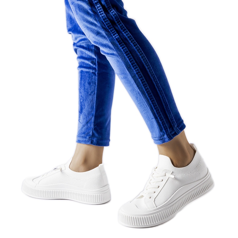 Slip branco em tênis Callimaco