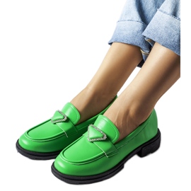 Mocassins verdes decorados com zircões Marsilius
