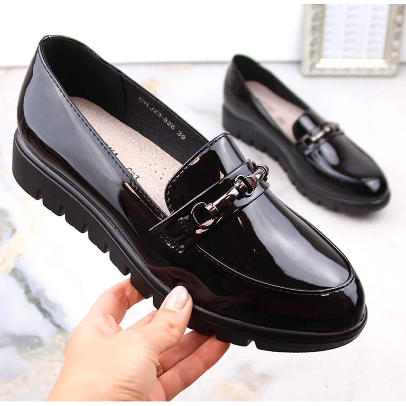 Sapatos confortáveis ​​de cunha pretos envernizados para mulheres da T.Sokolski