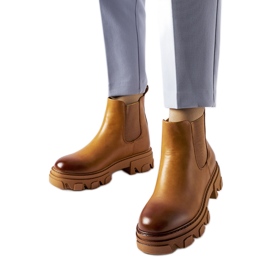 Botins enormes marrons, Castell. castanho