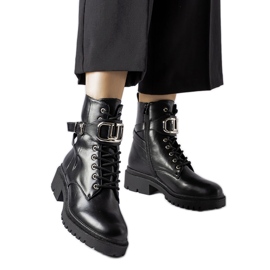 Botins clássicos pretos com fivela Capistrano Botins clássicos pretos com fivela Capistrano