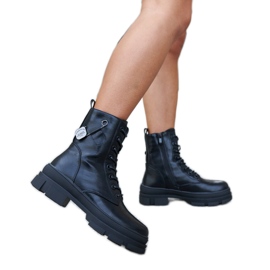 Inna Botas pretas com isolamento e alfinete de segurança Saavedra preto