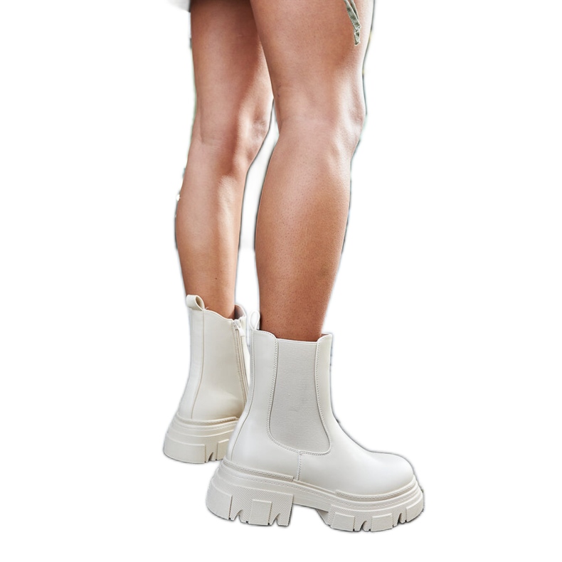 Botins creme com inserção de borracha D'Isola bege