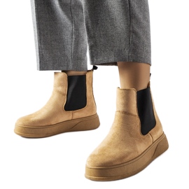 Botins bege escuro com plataforma Benilde