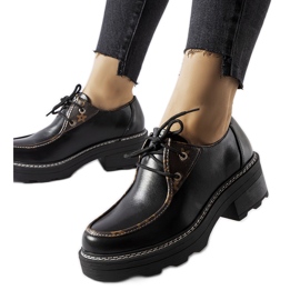 Sapatos baixos pretos com salto Fondachetto enorme