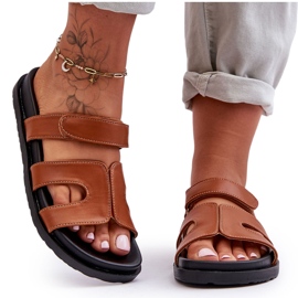 Joia Chinelos femininos clássicos de couro com velcro, marrom