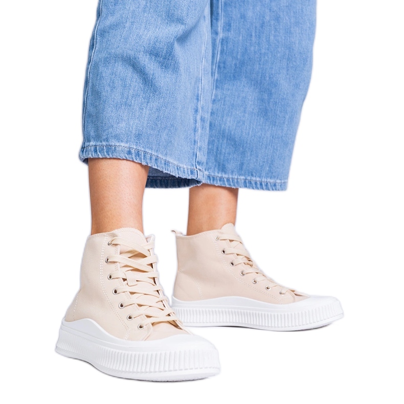 Tênis plataforma bege da Guerrino