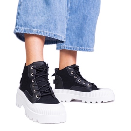 Inna Tênis preto com plataforma alta Grotta