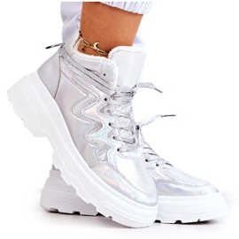 Sapatos esportivos isolados de prata femininos