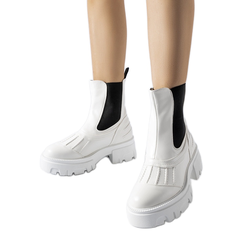 Trabalhadores de Carruba isolados maciços brancos