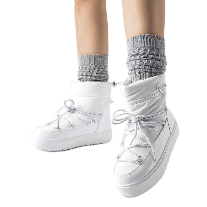 Botas de neve isoladas brancas com elástico Oslavia branco