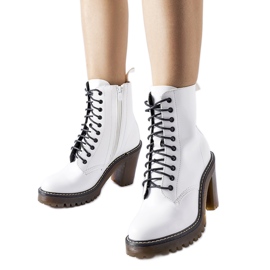 Botins brancos com cadarço Ezio