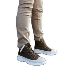 Tênis verde com plataforma alta por Jose