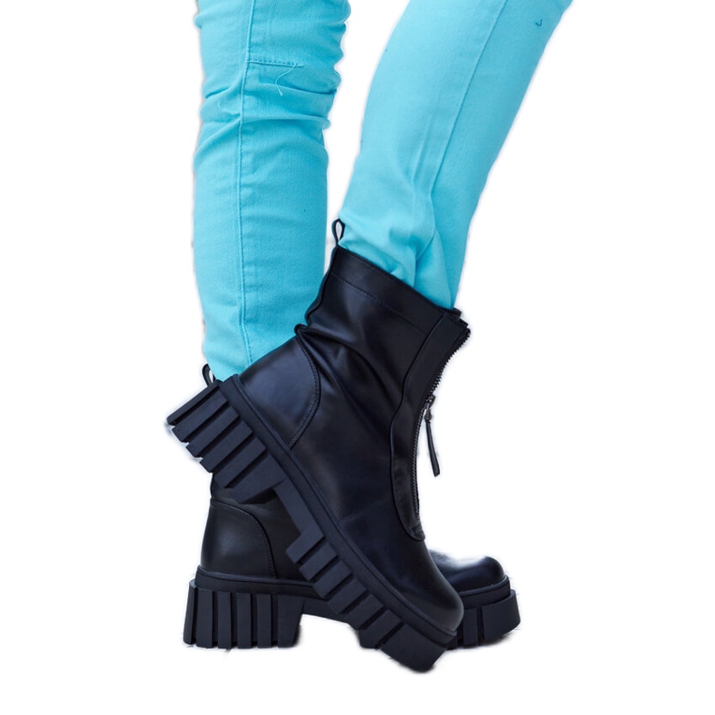 Botas isoladas pretas com zíper Francavilla preto