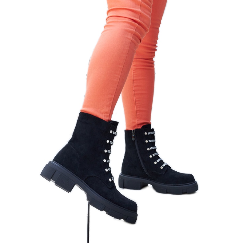 Botins pretos com strass, camurça ecológica Sfaranda