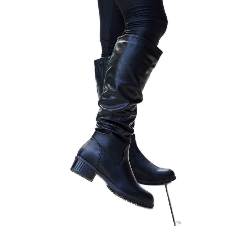 Botas Angelico pretas enrugadas preto