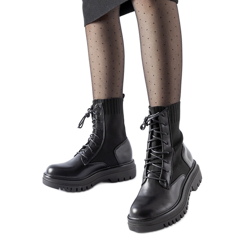 Trabalhadores de meias negras enormes de Perticara preto