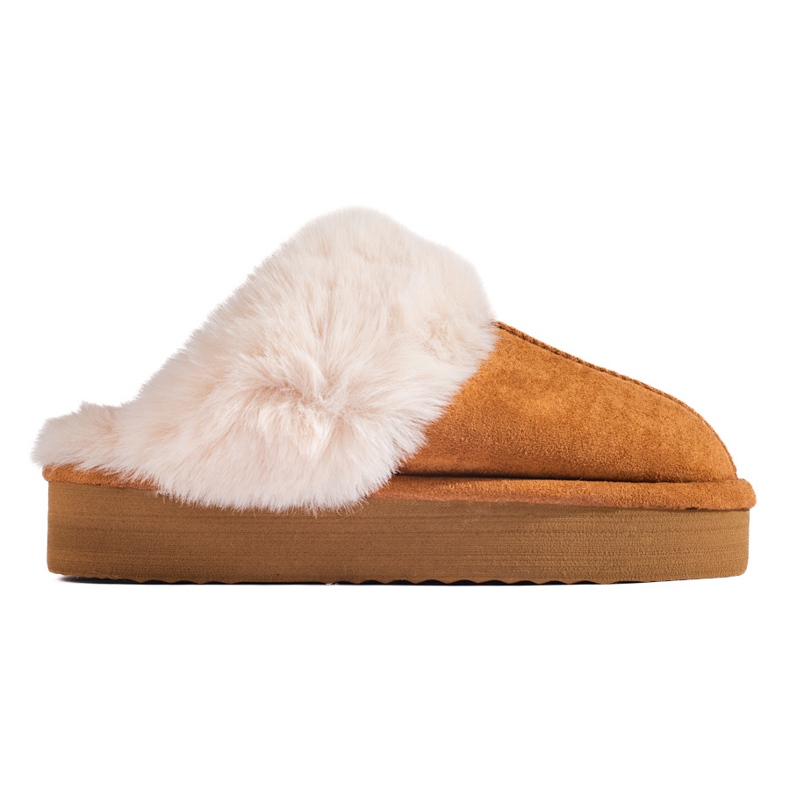 SHELOVET Katie fofa e macia em uma plataforma de camelo castanho