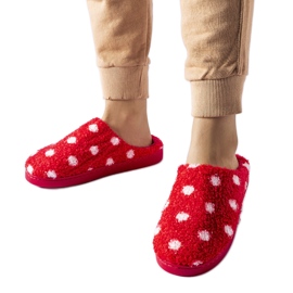 Chinelos quentes vermelhos com bolinhas brancas da Laino Chinelos quentes vermelhos com bolinhas brancas da Laino