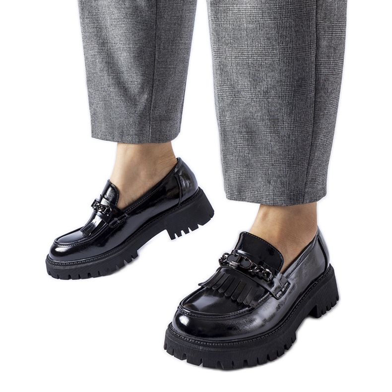 Mocassins pretos envernizados com fivela da Agordina Mocassins pretos envernizados com fivela da Agordina