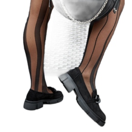 Mocassins pretos com corrente em camurça ecológica Mocassins pretos com corrente em camurça ecológica