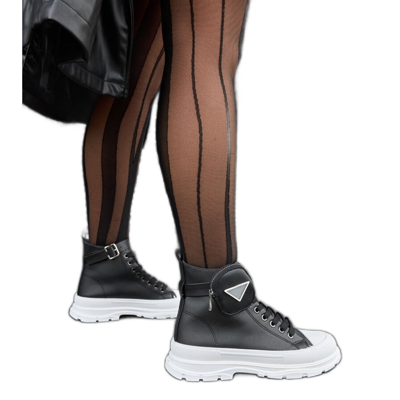 Tênis preto Bolman com plataforma alta