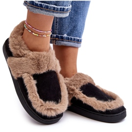 Chinelos femininos com pele preta Sailey preto Chinelos femininos com pele preta Sailey preto