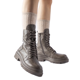 Botas cinza com protetor Zacharie