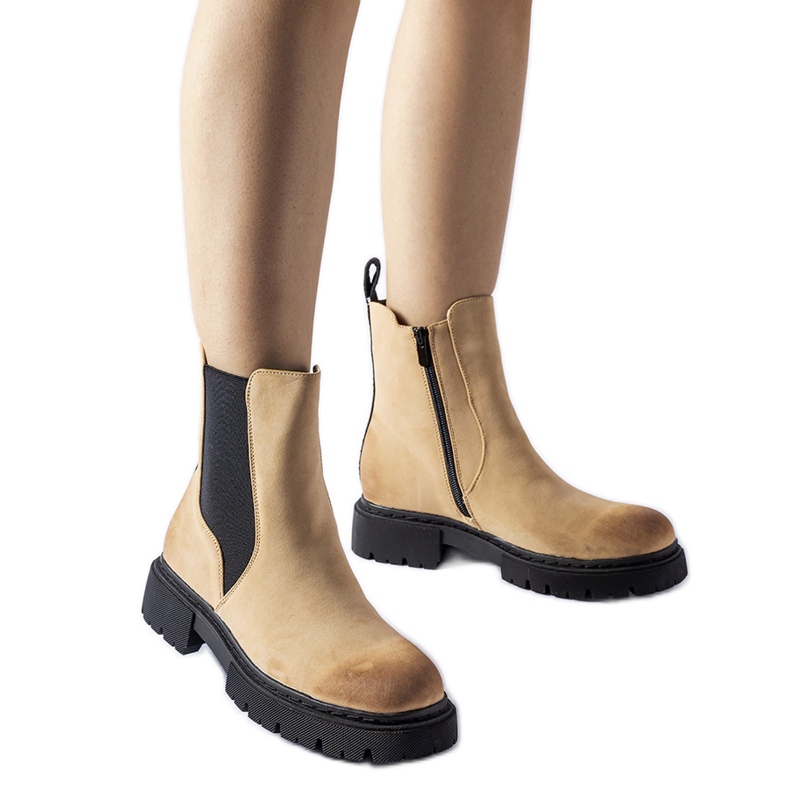 Botins Piedalue bege com isolamento fosco fosco