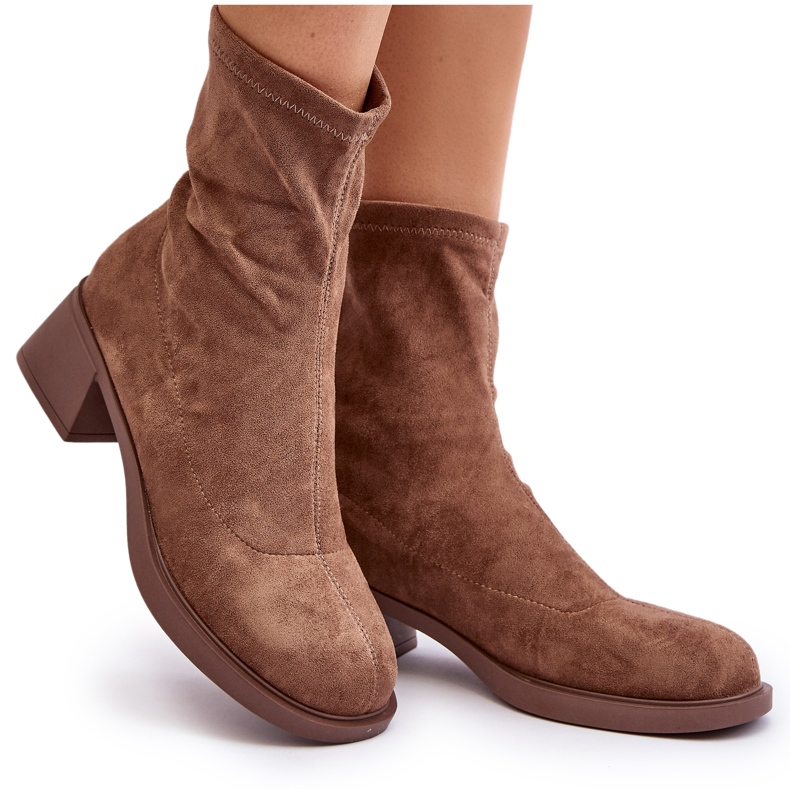 Botas femininas de salto baixo marrom Aphroteia castanho