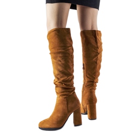 Botas marrons de salto alto enrugadas Olesen castanho