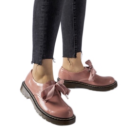 Sapatos rosa com laço decorativo da Rodriguez Sapatos rosa com laço decorativo da Rodriguez